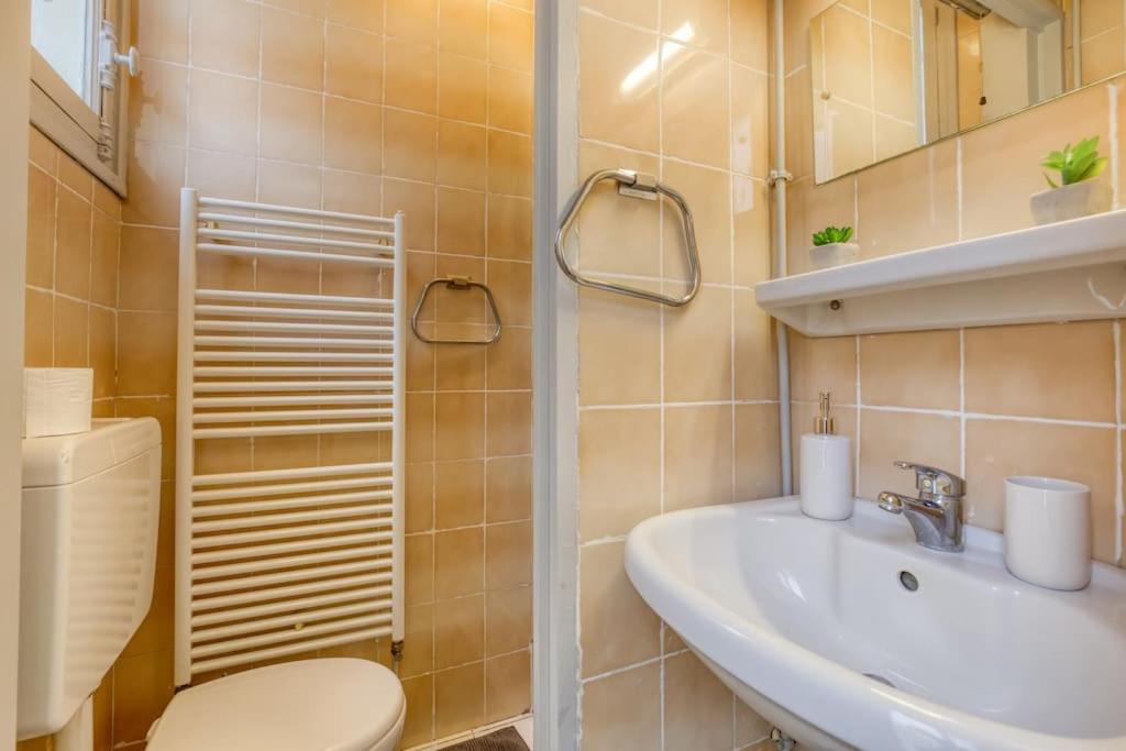 * Le Versaillais*2 min à pied du Château Versalhes Quarto foto